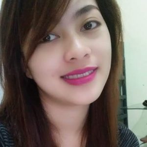 cindy smiling working student turned virtual assistant